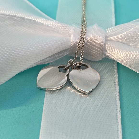 Tiffany & co blue double mini heart necklace 16” - Picture 3 of 7